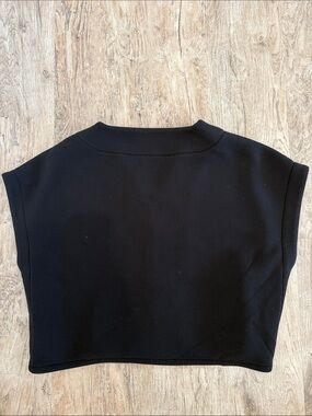 Leze The Label Black Cropped Boxy Top